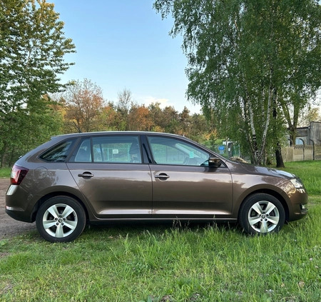 Skoda RAPID cena 47900 przebieg: 76000, rok produkcji 2019 z Narol małe 172